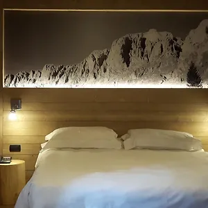 **** Hotell Lo Italien